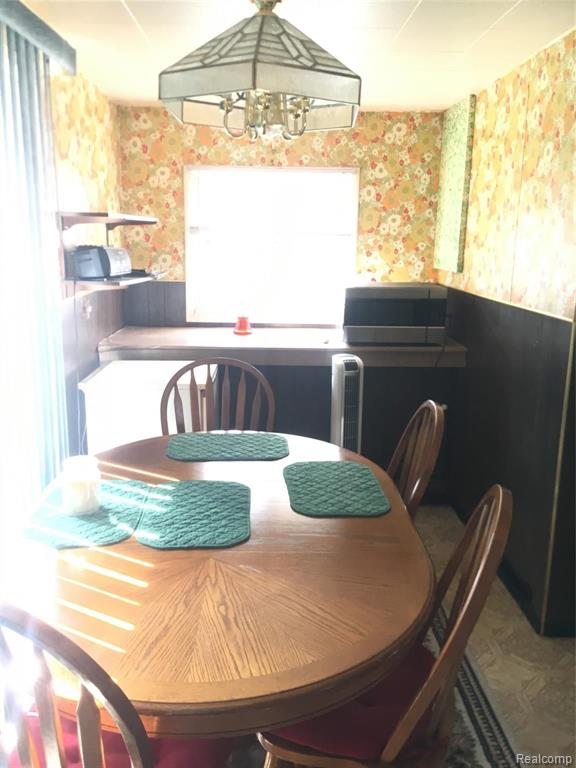 3699 Dearborn Avenue Rochester Hills, MI 48309 - Photo 16 of 25