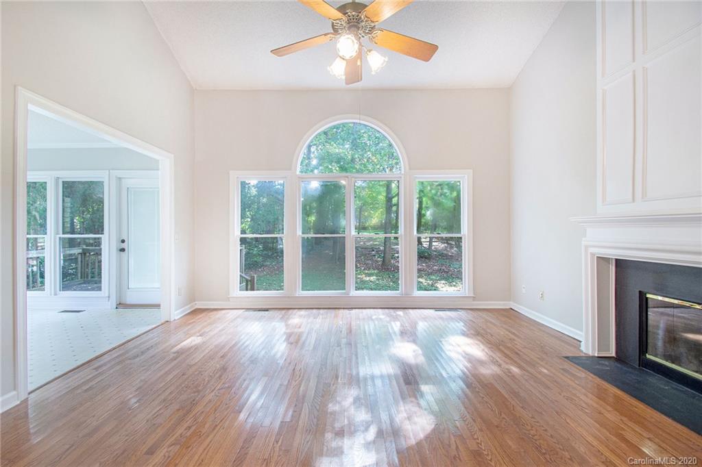 9015 Chimney Ridge Trail Charlotte, NC 28269 - Photo 5 of 23