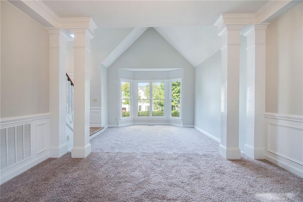 9015 Chimney Ridge Trail Charlotte, NC 28269 - Photo 6 of 23