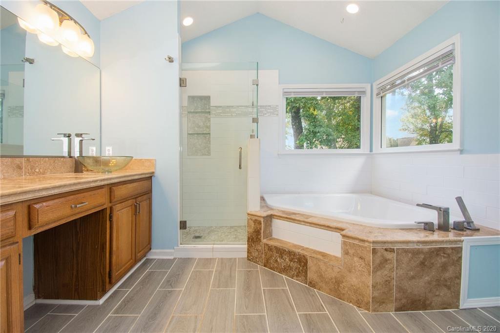 9015 Chimney Ridge Trail Charlotte, NC 28269 - Photo 7 of 23