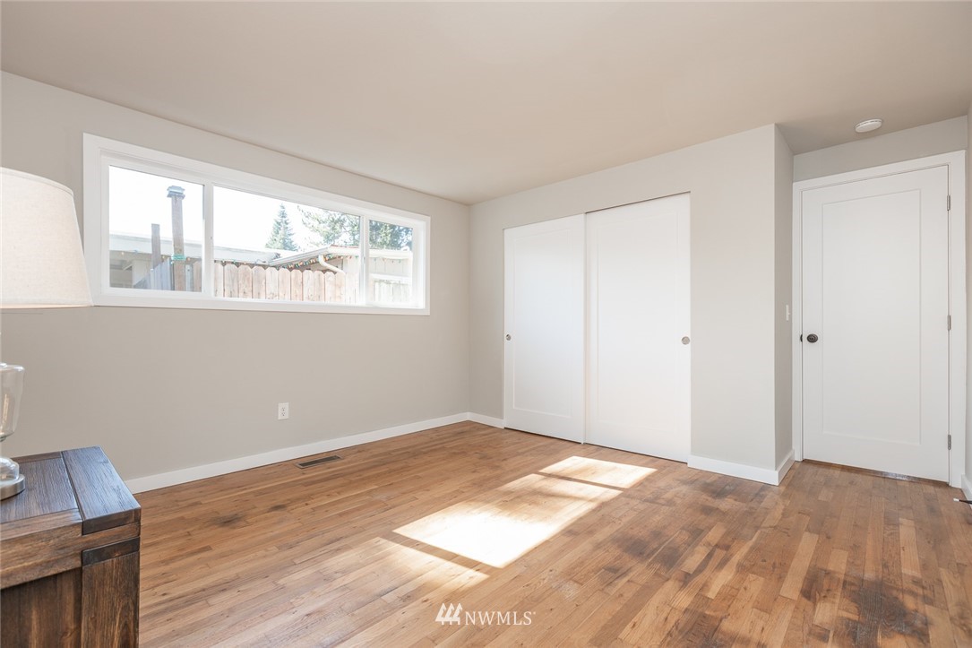 617 Union Avenue Northeast Renton, WA 98059 - Photo 8 of 16 Gallery Image 8