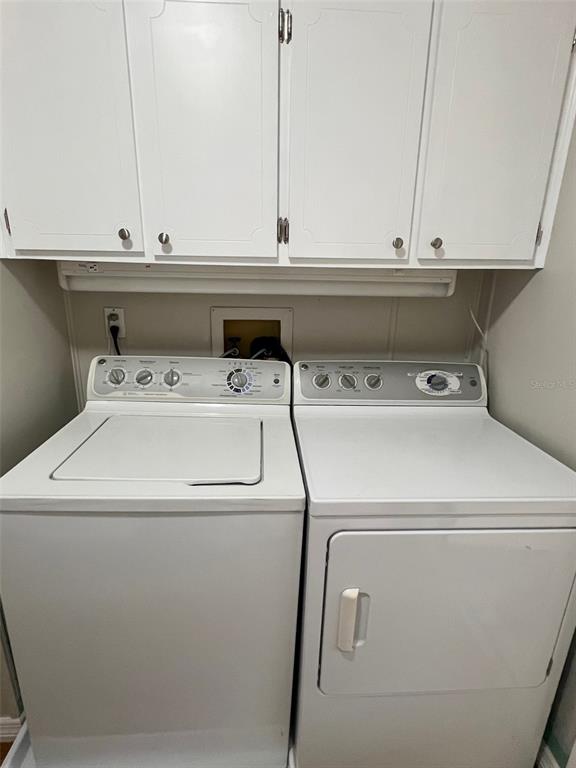 1001 Starkey Road, Unit 177 Largo, FL 33771 - Photo 39 of 44 a utility room with dryer and washer