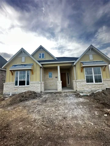 $424,990 | 12019 Canal Vw Boulevard, Mont Belvieu, TX 77523