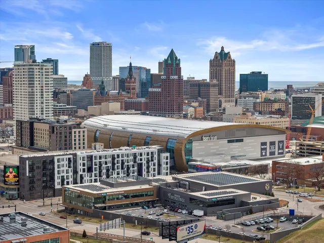 $245,000 | 270 East Highland Avenue, Unit 1043, Milwaukee, WI 53202