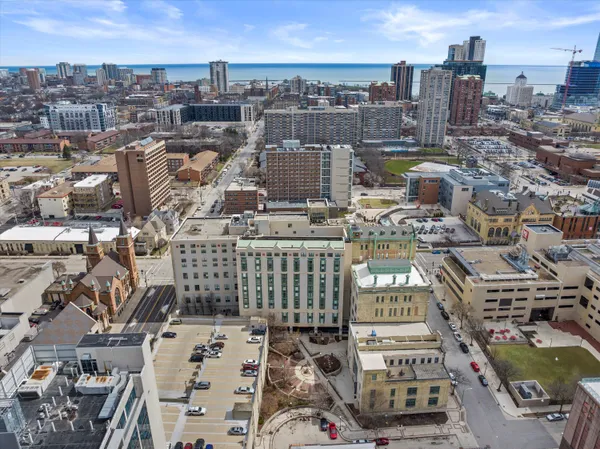 $245,000 | 270 East Highland Avenue, Unit 1043, Milwaukee, WI 53202