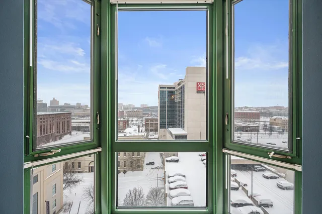 $245,000 | 270 East Highland Avenue, Unit 1043, Milwaukee, WI 53202