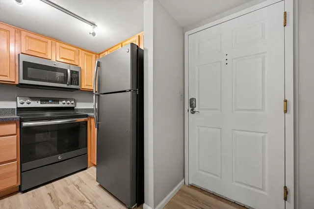 $245,000 | 270 East Highland Avenue, Unit 1043, Milwaukee, WI 53202