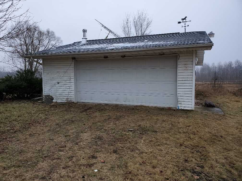 9999 West North County Line Road Shepherd, MI 48883 - Photo 9 of 28 1882811-8.JPG