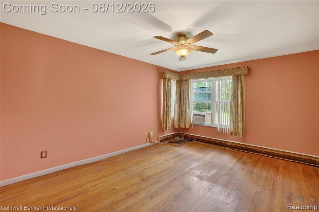 8245 Fenton Road Grand Blanc, MI 48439 - Photo 19 of 49