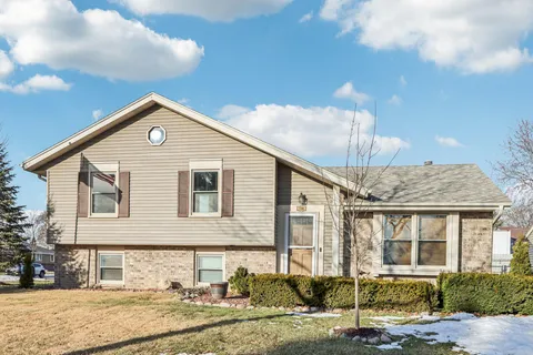 $409,900 | 730 East Mackinac Avenue, Oak Creek, WI 53154