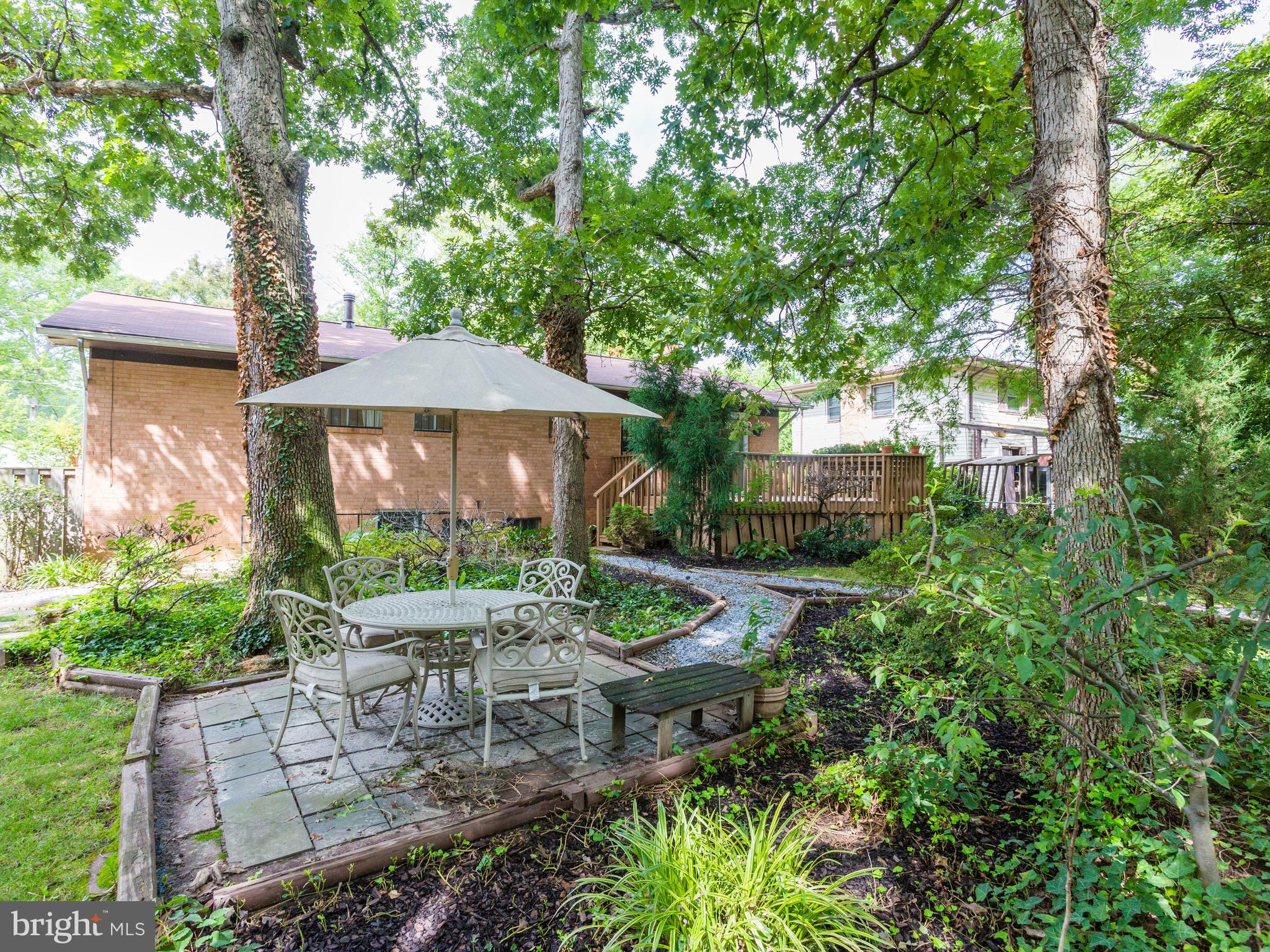 6311 Barrs Lane Lanham, MD 20706 - Photo 29 of 29 Exterior (Rear)