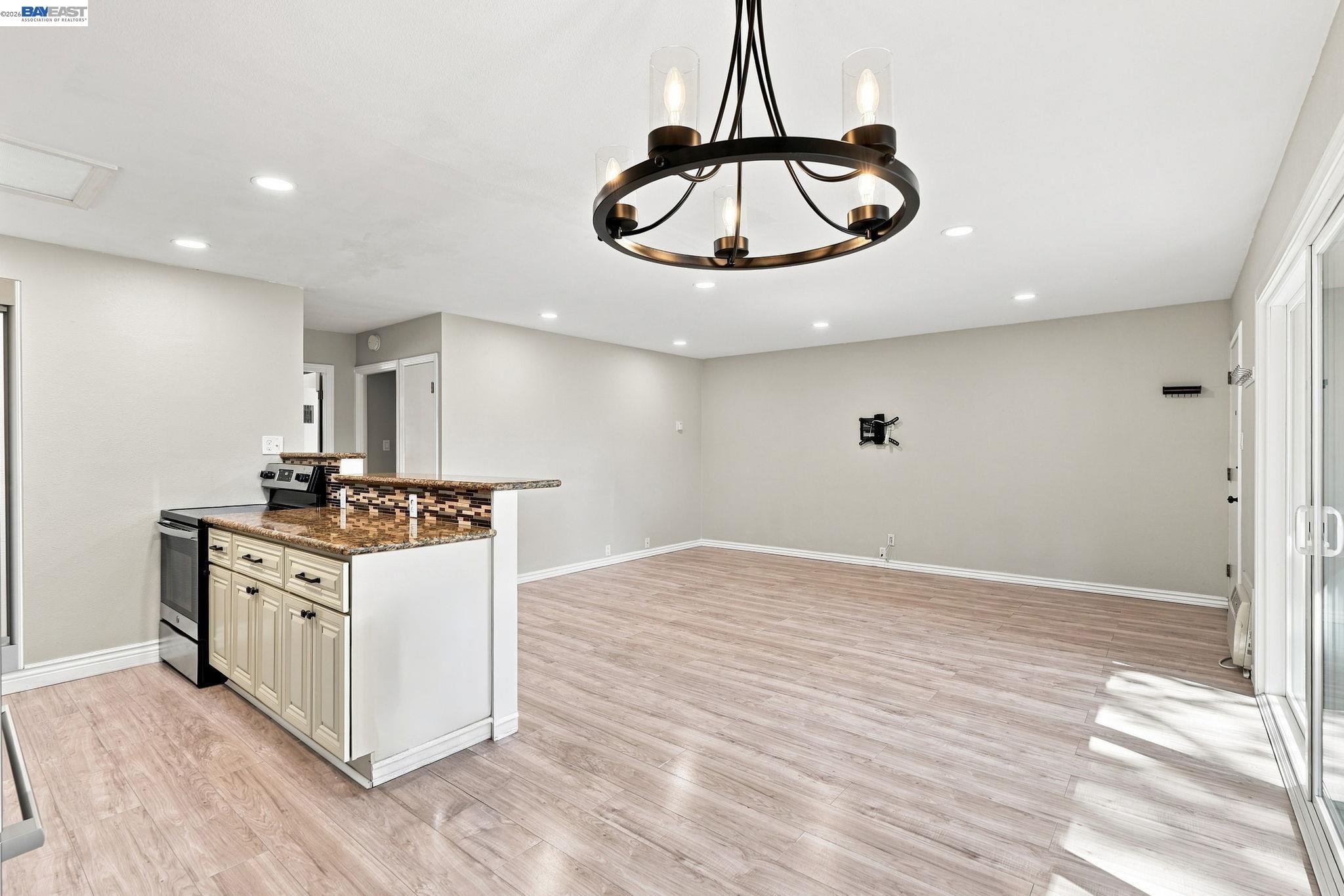 2600 Jones Road, Unit 19 Walnut Creek, CA 94597 - Photo 14 of 30 Gallery Image 14