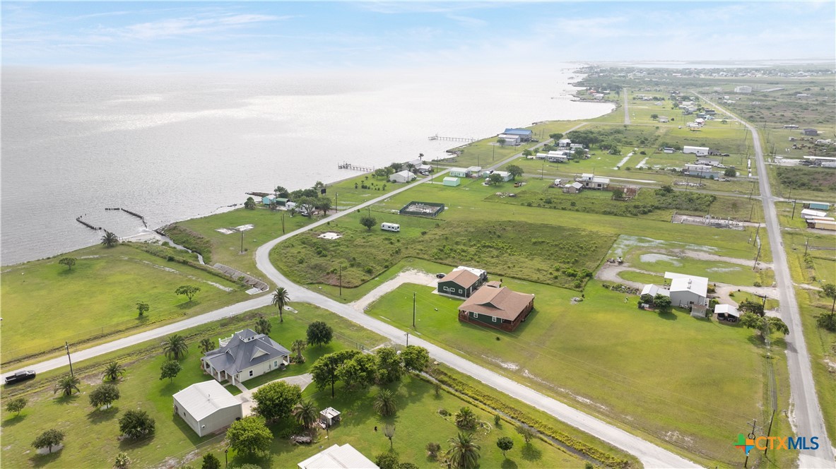 40 Waterfront Alley Port Lavaca, TX 77979 - Photo 9 of 15 a view of swimming pool from a balcony