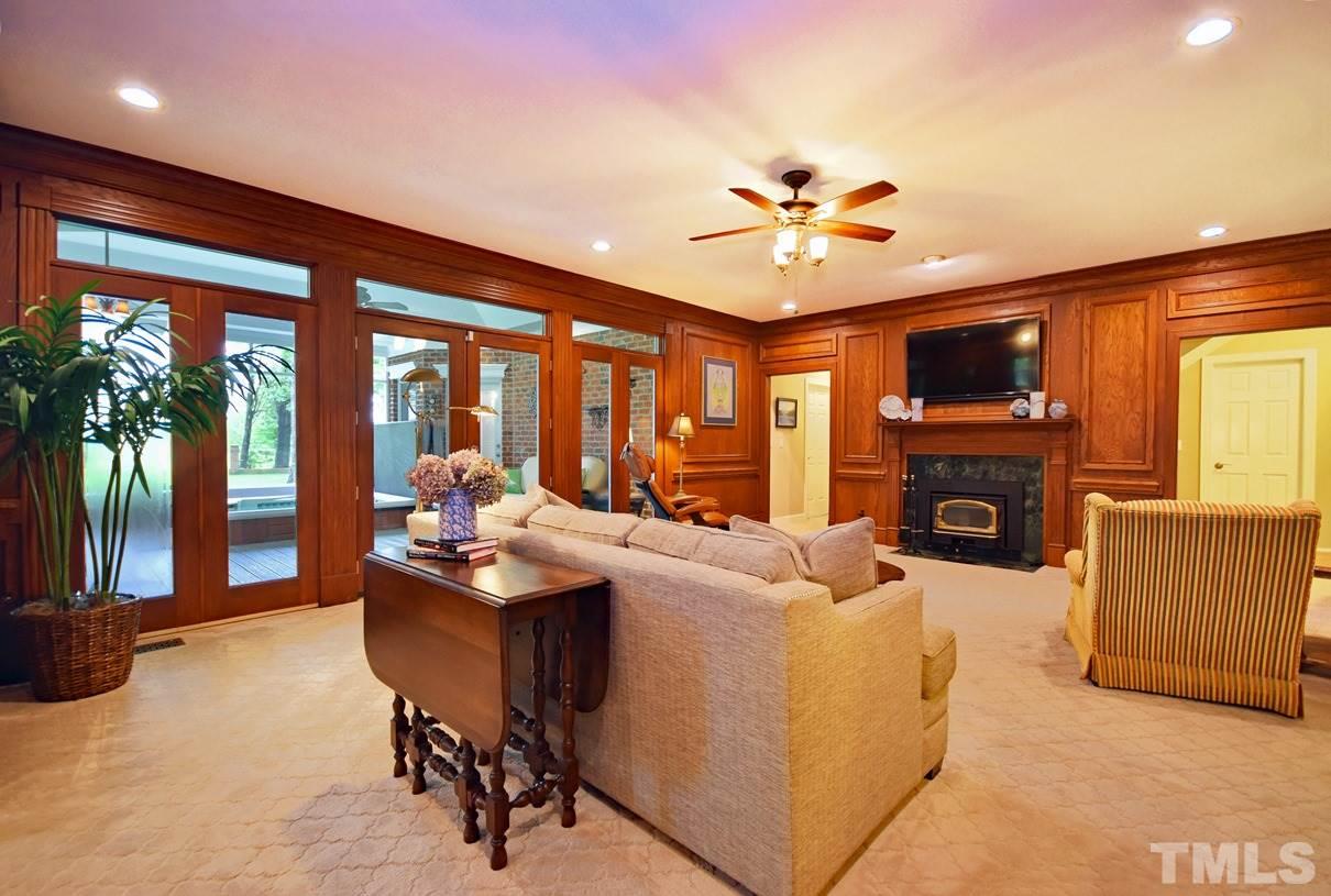 3230 Preacher Holmes Road Graham, NC 27253 - Photo 4 of 24 Spacious family room