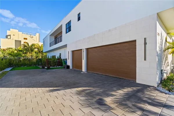 $2,995,026 | 16773 Botaniko Drive South, Weston, FL 33326