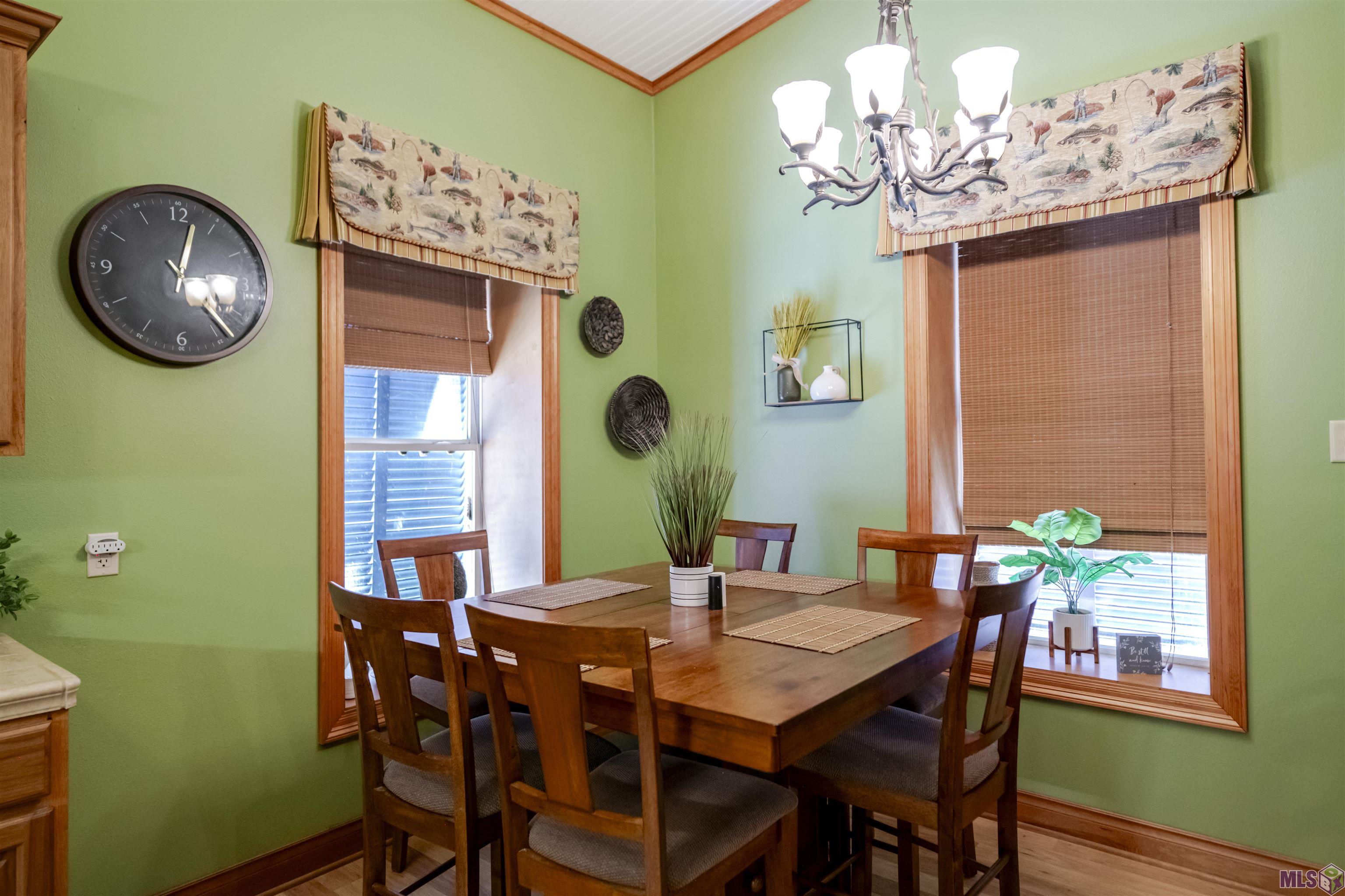 2027 Brady Road, Unit A Theriot, LA 70397 - Photo 5 of 20 Dining Area