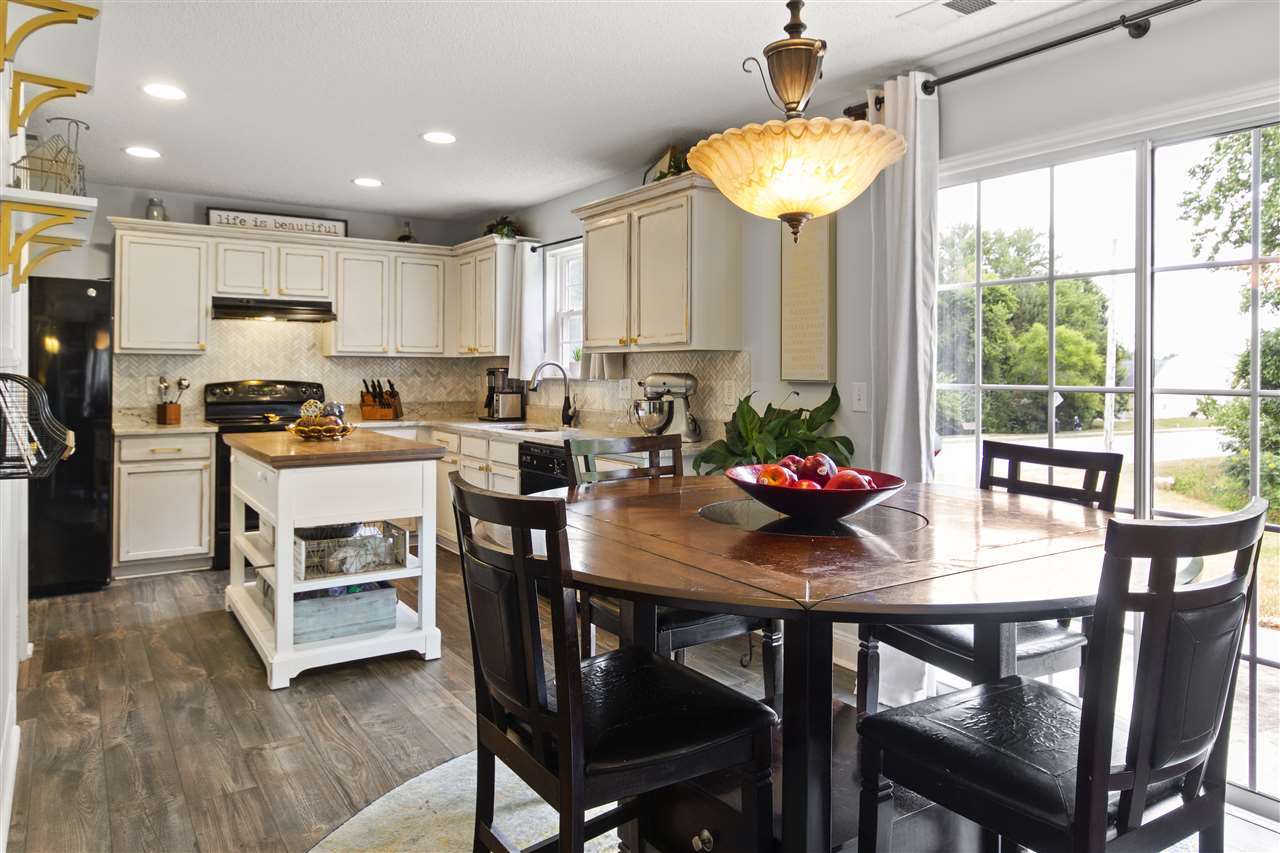 3301 Marshlane Way Raleigh, NC 27610 - Photo 8 of 27 Breakfast Area