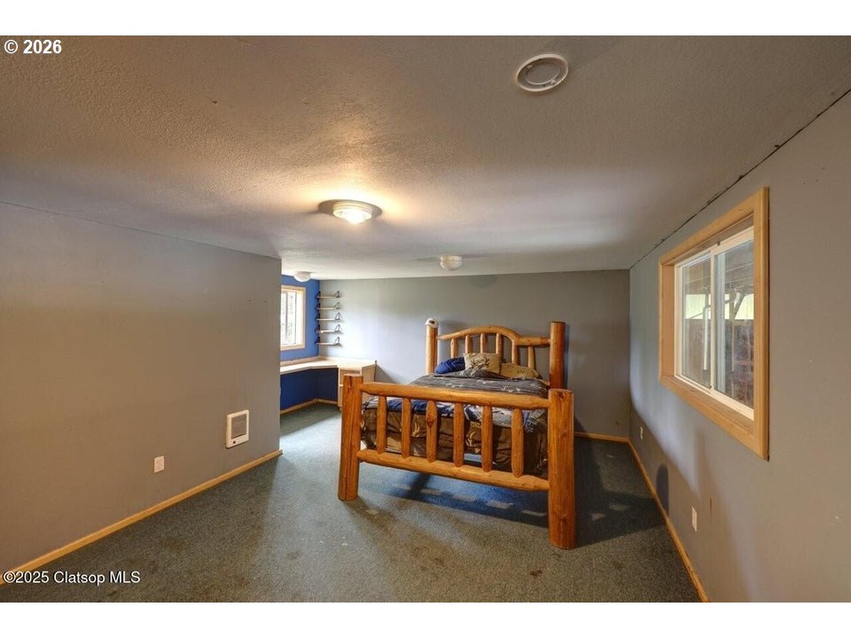 42684 Hillcrest Loop Astoria, OR 97103 - Photo 37 of 47