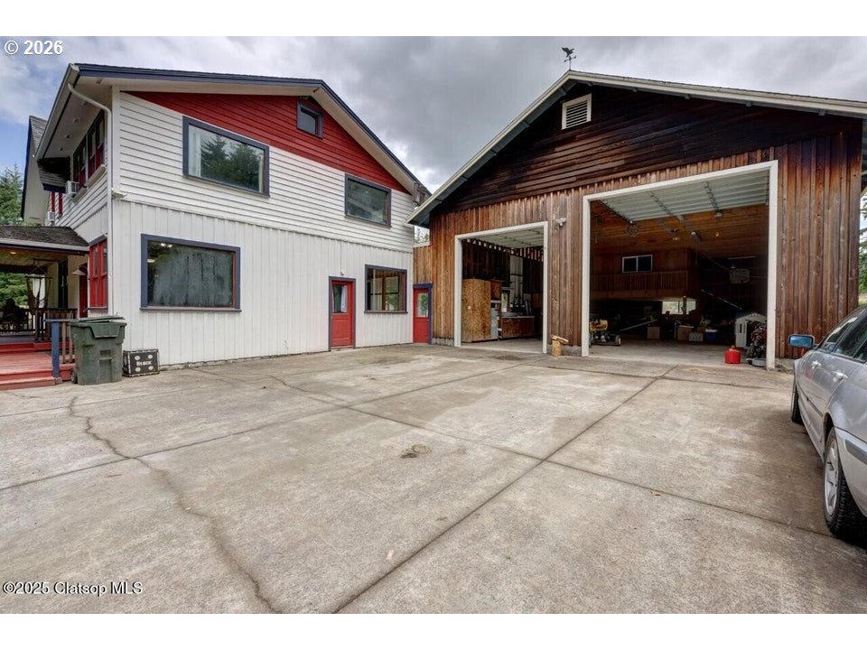 42684 Hillcrest Loop Astoria, OR 97103 - Photo 41 of 47