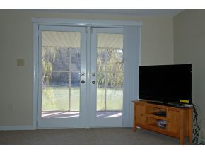 352 Silver Grove Road Bluff City, TN 37618 - Photo 12 of 14 Lowel lvl gt room water view