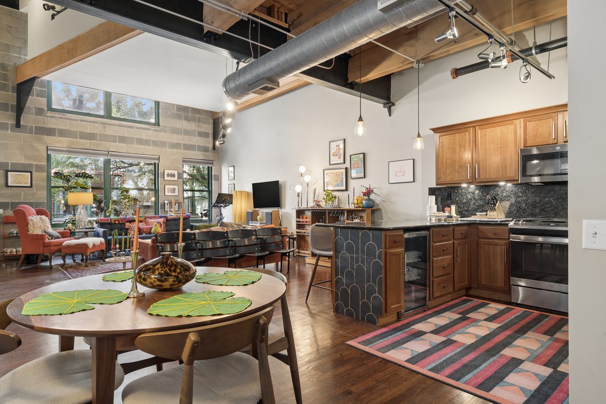 22 North Morgan Street, Unit 204 Chicago, IL 60607 - Photo 5 of 19 Gallery Image 5