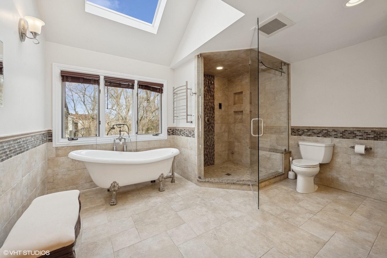 3170 Keystone Road Northbrook, IL 60062 - Photo 22 of 42 a bathroom with a sink toilet and shower