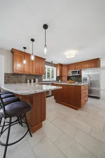 $1,050,000 | 74 Nolls Farm Road, Auburn, NH 03032