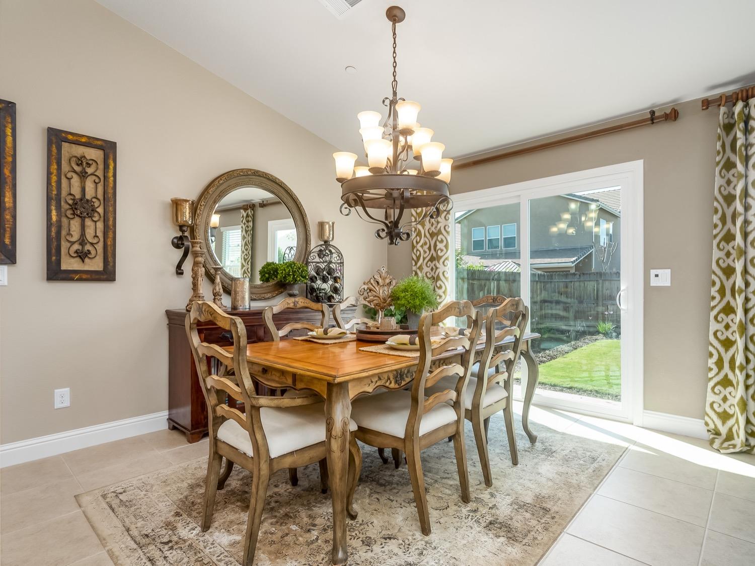 496 Cascade Way Madera, CA 93636 - Photo 11 of 31 Gallery Image 11