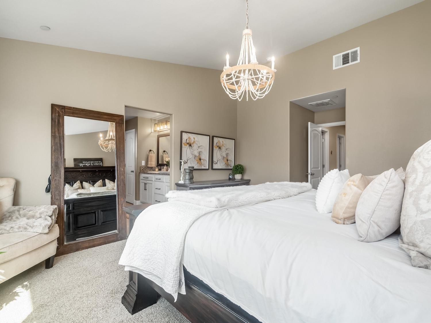 496 Cascade Way Madera, CA 93636 - Photo 13 of 31 Gallery Image 13