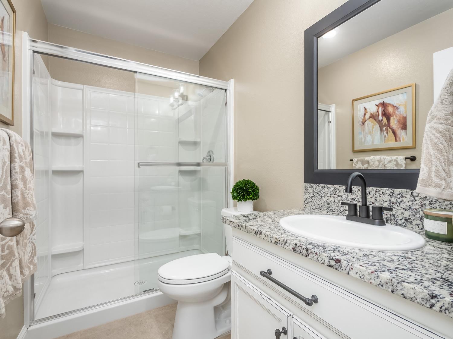 496 Cascade Way Madera, CA 93636 - Photo 19 of 31 Gallery Image 19