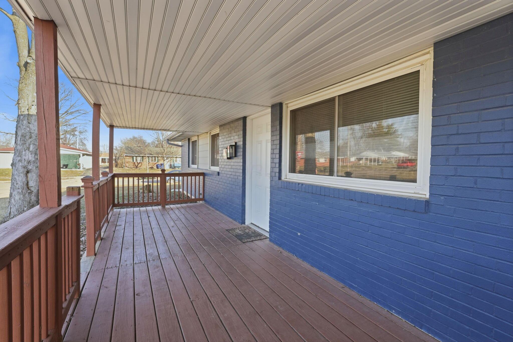 577 Barcher Road Columbus, OH 43207 - Photo 5 of 34 10-web-or-mls-577-barcher-rd