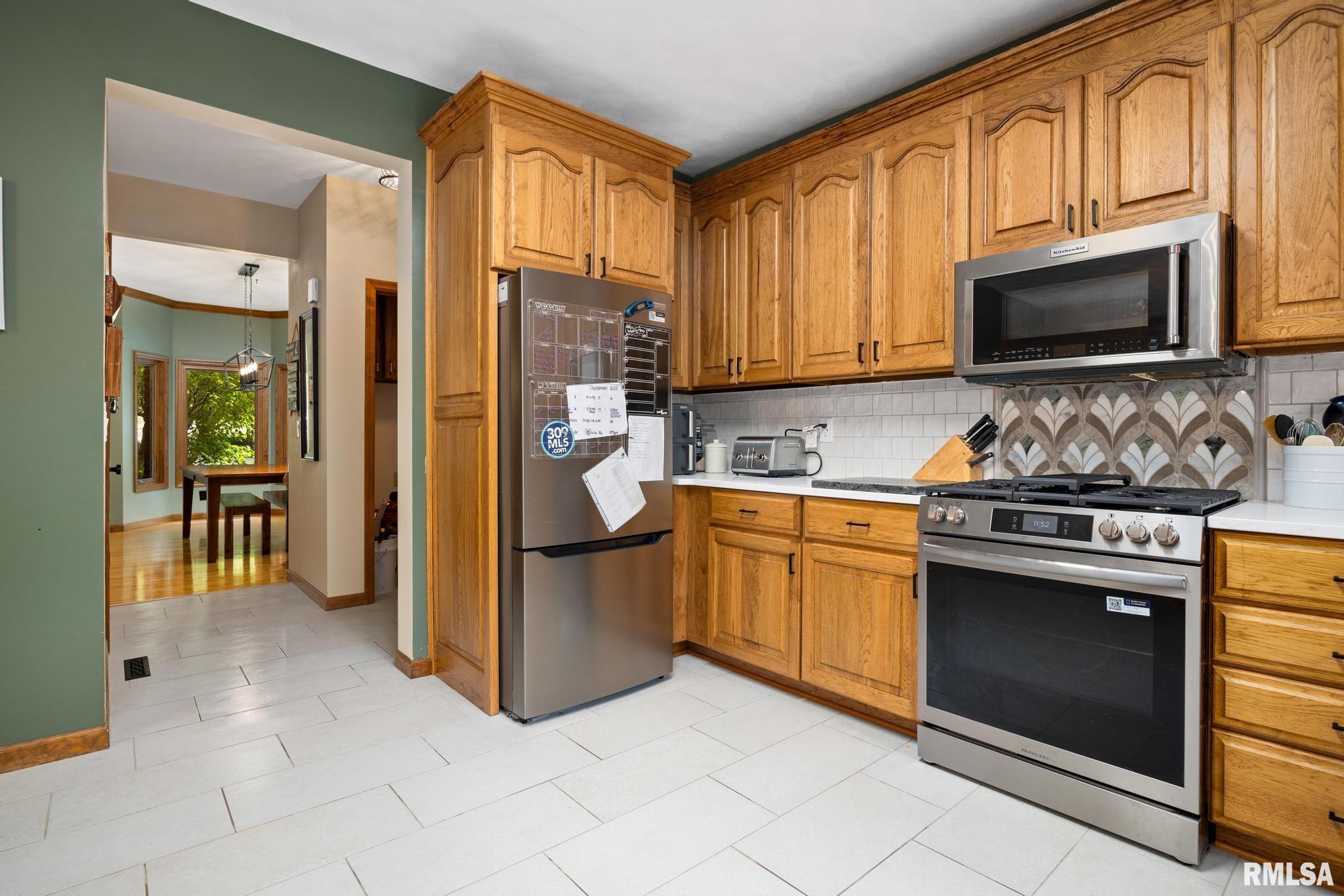 1708 Steeplechase Washington, IL 61571 - Photo 13 of 51