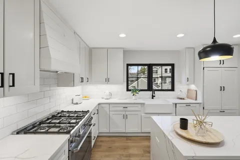 $1,025,000 | 4824 West 40th Lane, St. Louis Park, MN 55416
