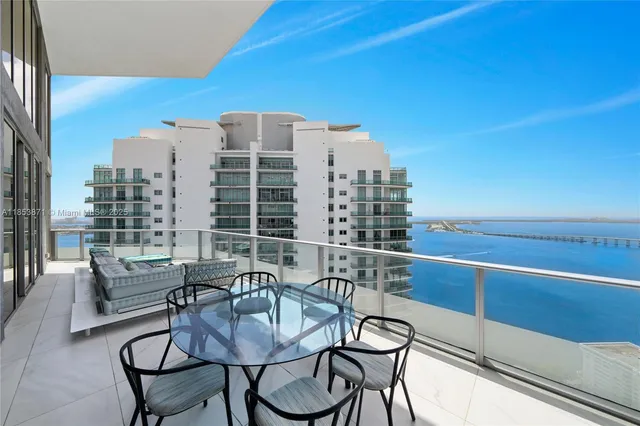 $11,900,000 | 1300 Brickell Bay Drive, Unit 4401, Miami, FL 33131