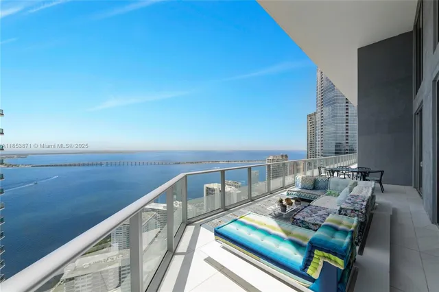 $11,900,000 | 1300 Brickell Bay Drive, Unit 4401, Miami, FL 33131