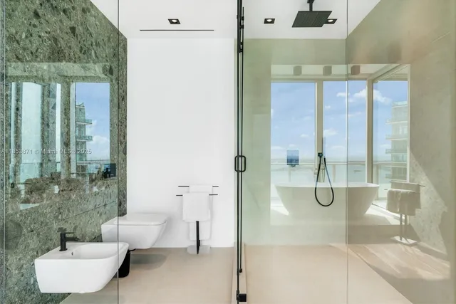 $11,900,000 | 1300 Brickell Bay Drive, Unit 4401, Miami, FL 33131