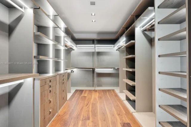 $11,900,000 | 1300 Brickell Bay Drive, Unit 4401, Miami, FL 33131