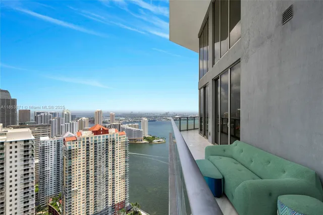 $11,900,000 | 1300 Brickell Bay Drive, Unit 4401, Miami, FL 33131