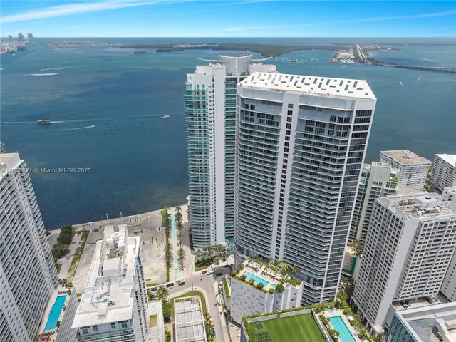 $11,900,000 | 1300 Brickell Bay Drive, Unit 4401, Miami, FL 33131