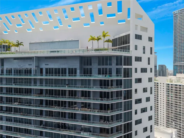 $11,900,000 | 1300 Brickell Bay Drive, Unit 4401, Miami, FL 33131