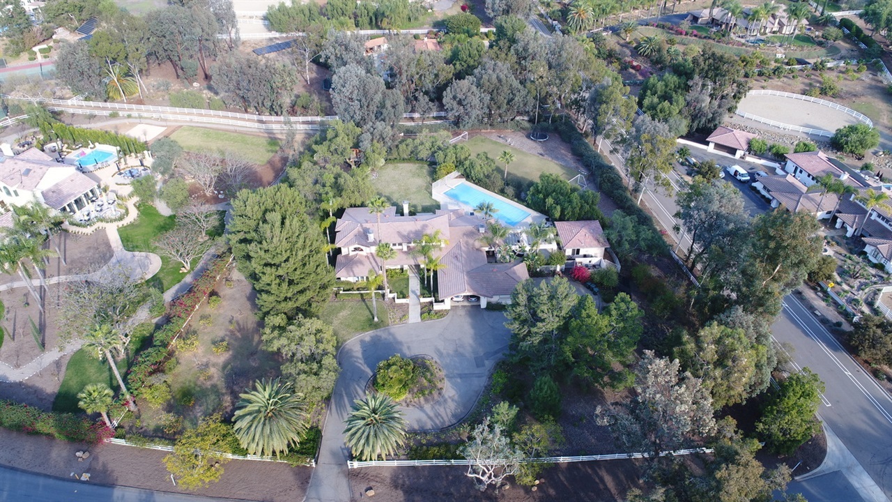 3411 Western Springs Road Encinitas, CA 92024 - Photo 3 of 25