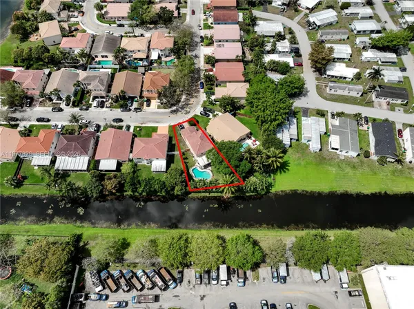 $5,800 | 1410 Southwest 106th Terrace, Davie, FL 33324