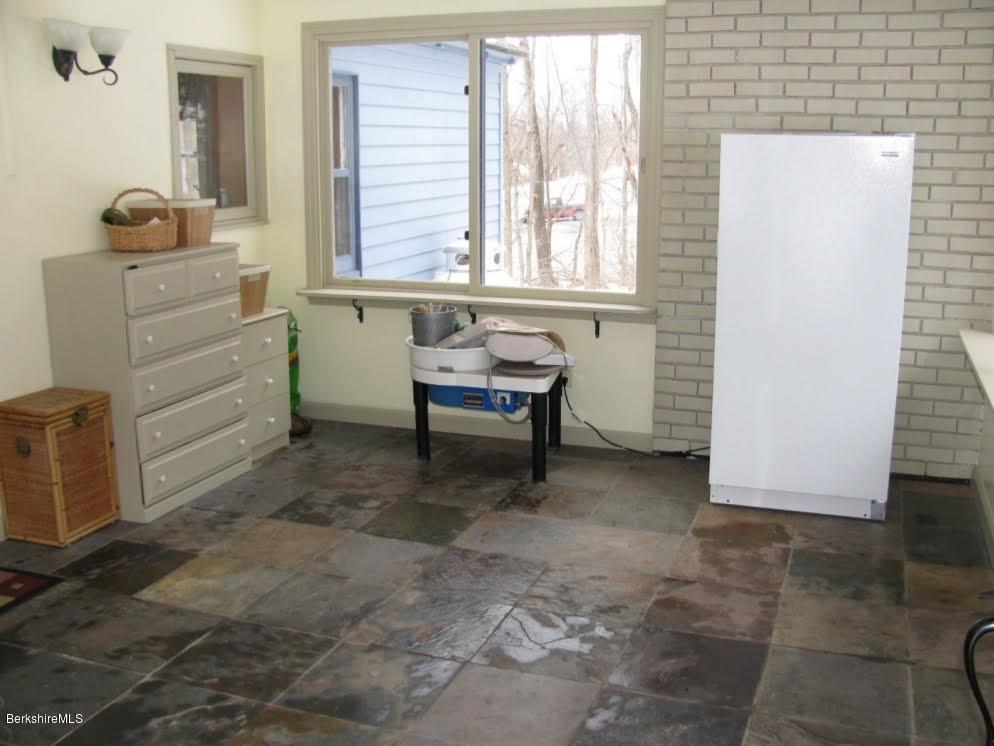586 North Hoosac Road Williamstown, MA 01267 - Photo 14 of 16 Mudroom