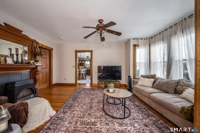 $799,000 | 141 West Broad Street, Stonington, CT 06379