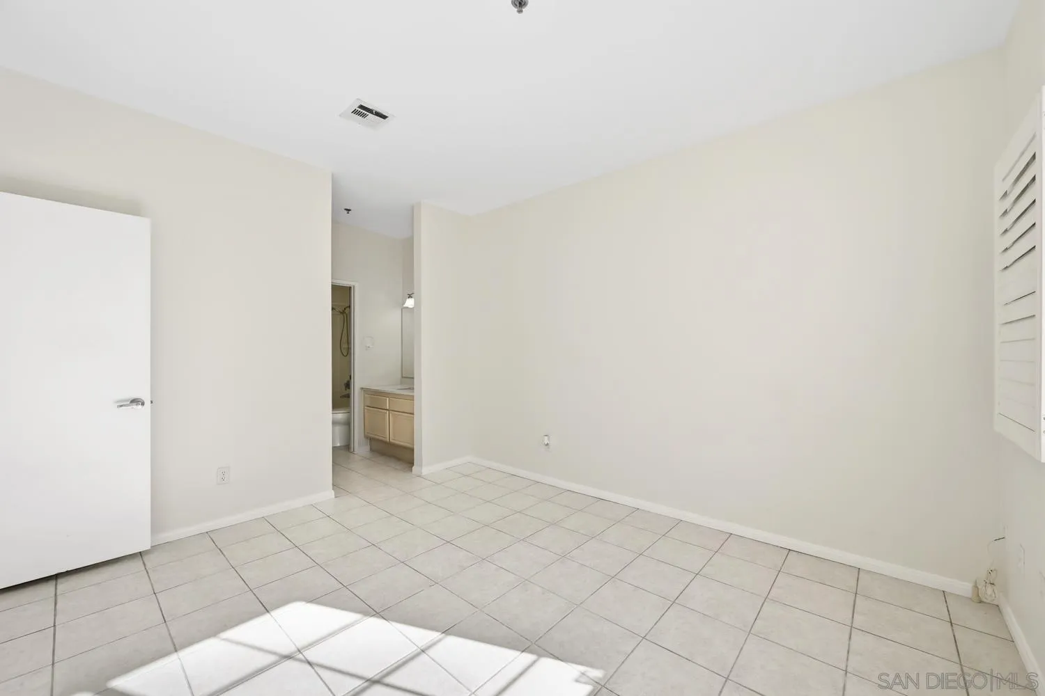 17161 Alva Road, Unit 2416 San Diego, CA 92127 - Photo 14 of 26 a view of an empty room