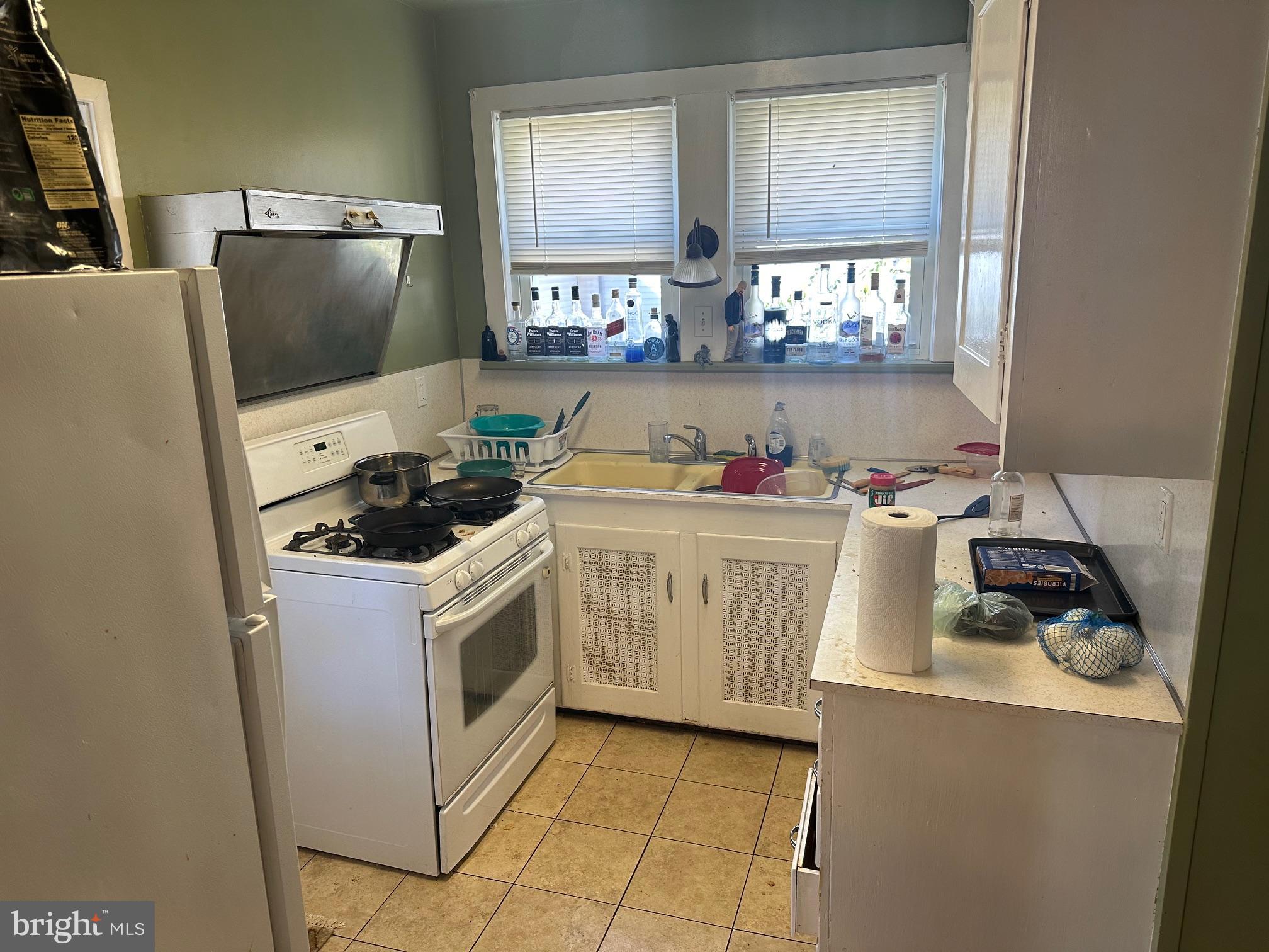 212 Hamilton Road Glassboro, NJ 08028 - Photo 5 of 11
