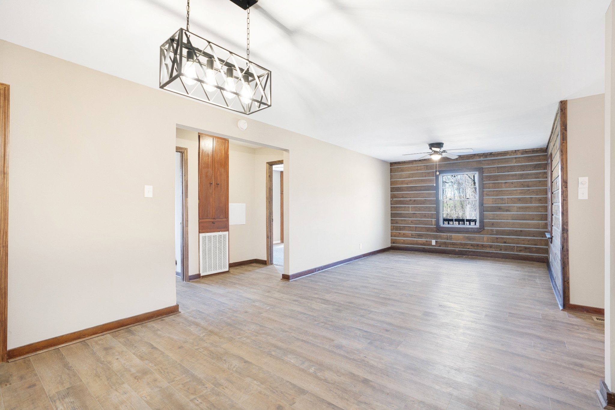 1212 Ussery Road South Clarksville, TN 37040 - Photo 13 of 27 Gallery Image 13