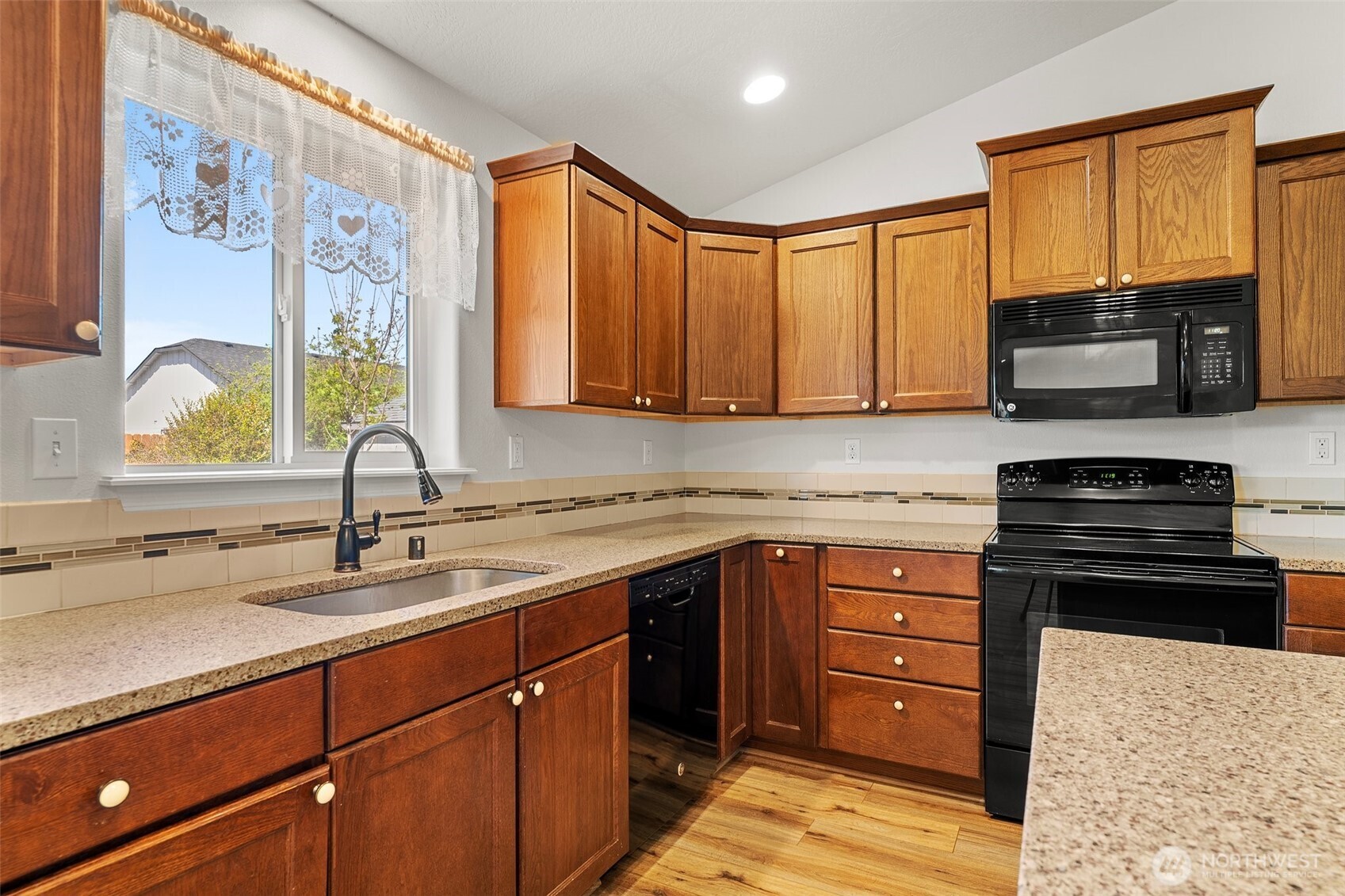 804 South Rees Street Moses Lake, WA 98837 - Photo 12 of 29 Gallery Image 12