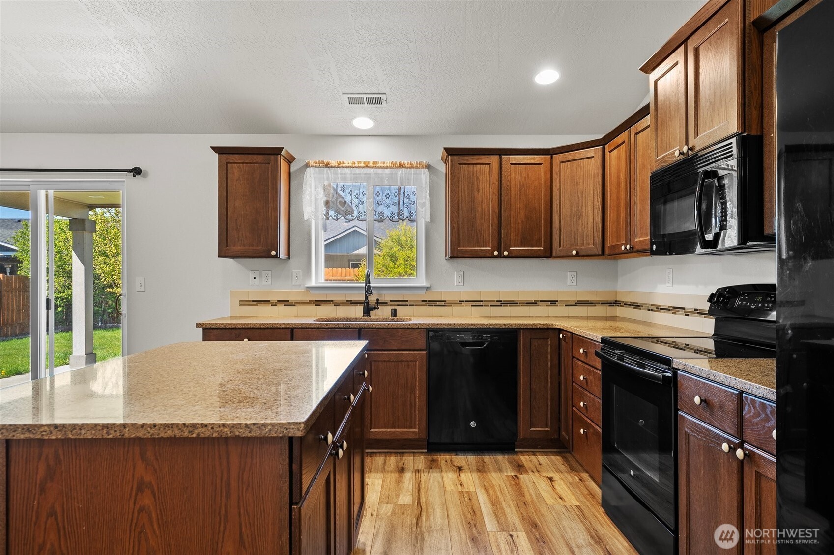 804 South Rees Street Moses Lake, WA 98837 - Photo 14 of 29 Gallery Image 14