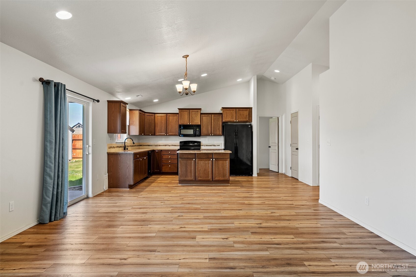 804 South Rees Street Moses Lake, WA 98837 - Photo 9 of 29 Gallery Image 9